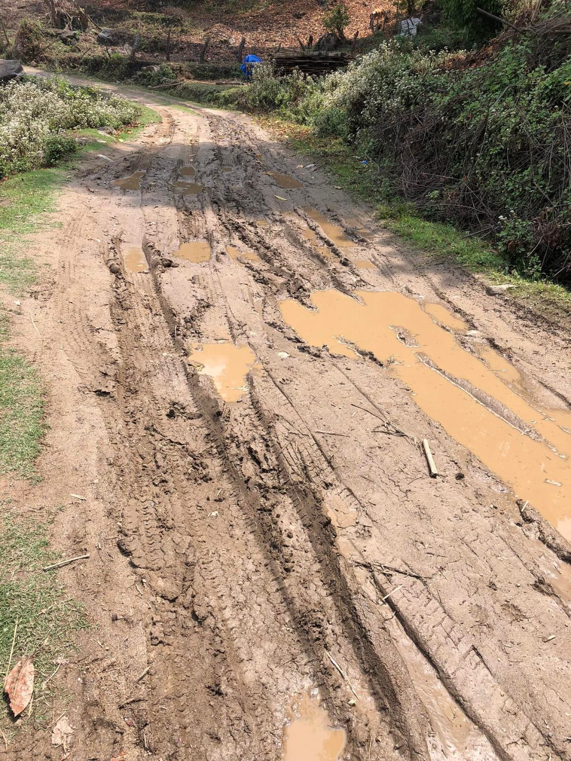 Bad road conditions frustrate villagers of Ghaling and Yobinang in T/gang