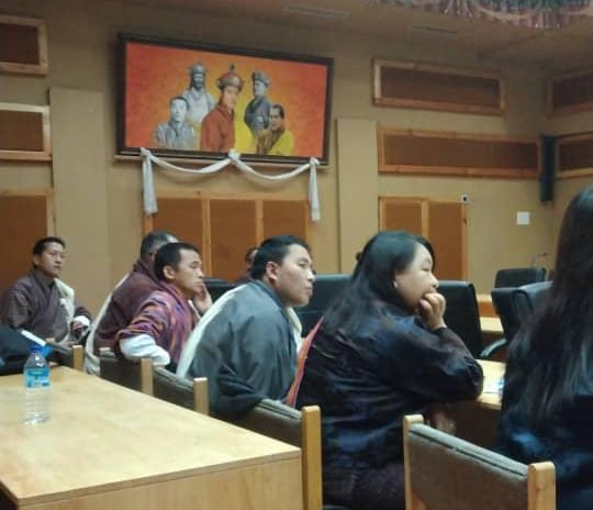 རྫོང་ཁའི་སྐད་ཡིག་གཅིག་མཚུངས་འགྱོ་ནི་ནང་དཀའ་ངལ་བྱུང་དོ་ཡོདཔ།